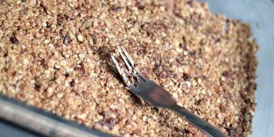 Barres de céréales au chocolat sans cuisson - Rachel Cuisine